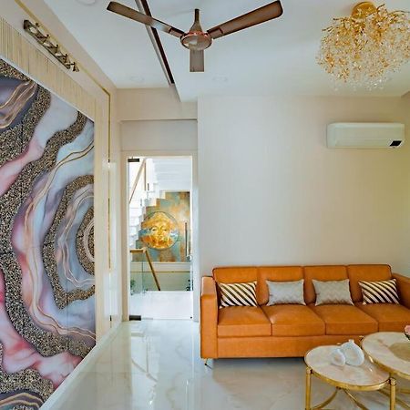 The Sage Villa - Luxury Homestay In Дехрадун Екстериор снимка