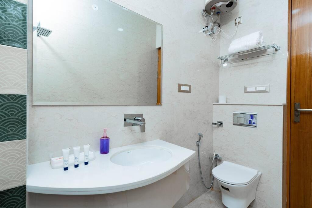 The Sage Villa - Luxury Homestay In Дехрадун Екстериор снимка