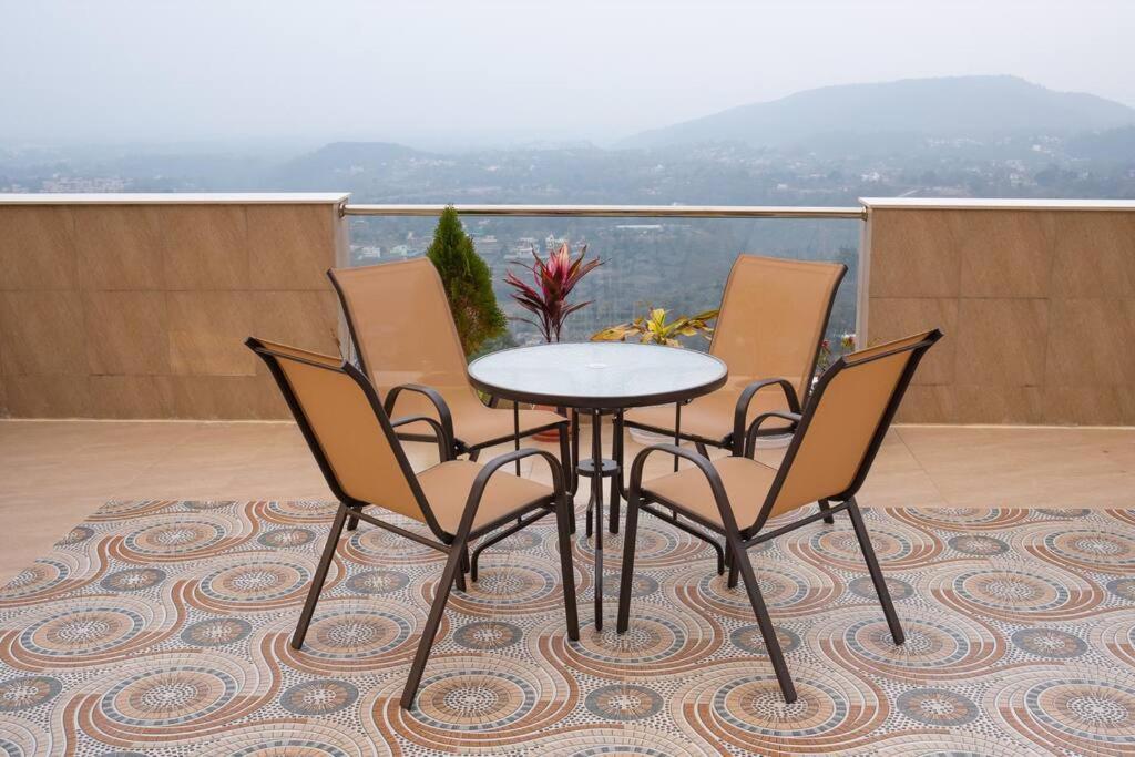 The Sage Villa - Luxury Homestay In Дехрадун Екстериор снимка