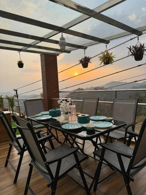 The Sage Villa - Luxury Homestay In Дехрадун Екстериор снимка