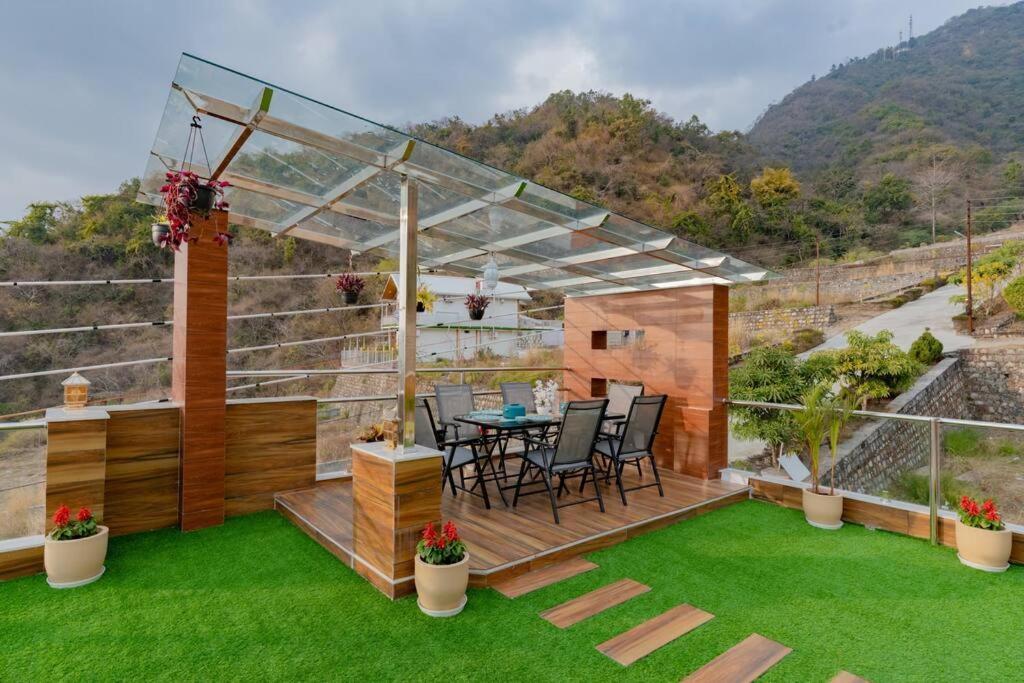 The Sage Villa - Luxury Homestay In Дехрадун Екстериор снимка